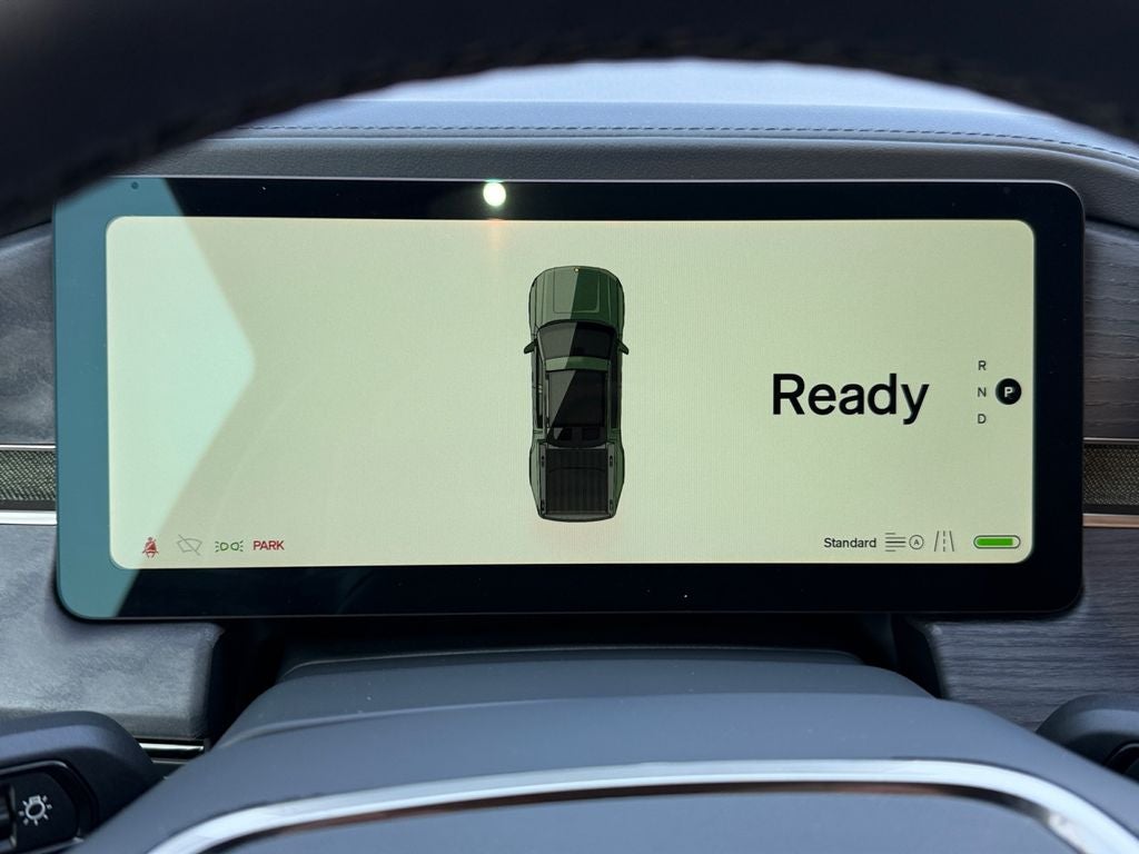 2024 Rivian R1T Base