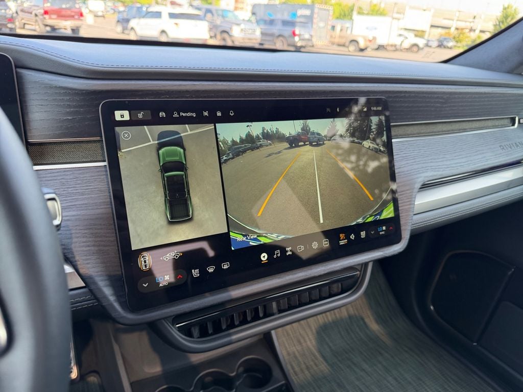 2024 Rivian R1T Base