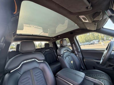 2024 Rivian R1T Base