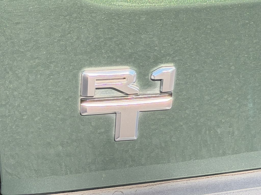 2024 Rivian R1T Base
