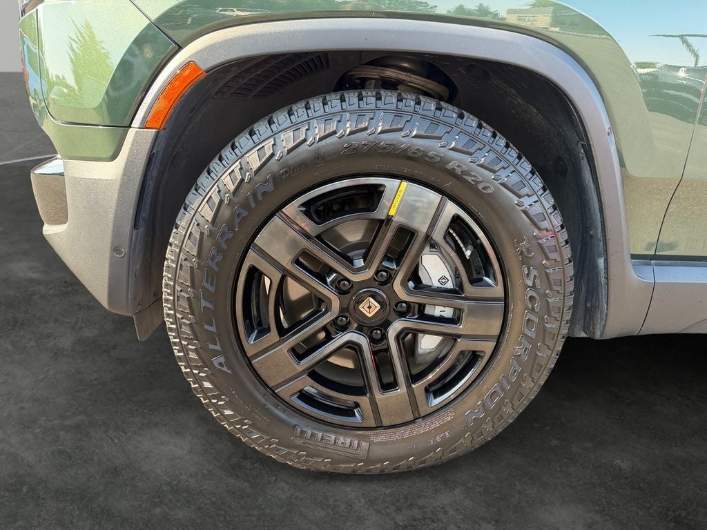 2024 Rivian R1T Base