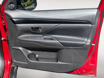 2019 Mitsubishi Outlander SE