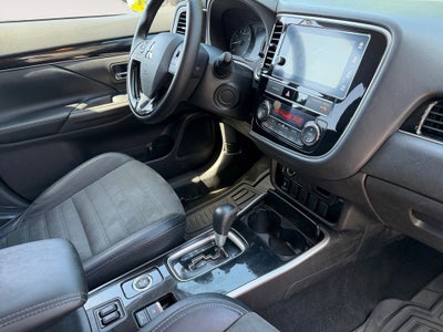 2019 Mitsubishi Outlander SE