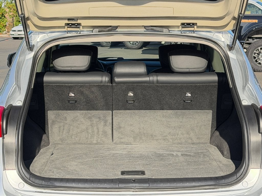 2017 INFINITI QX50 Base