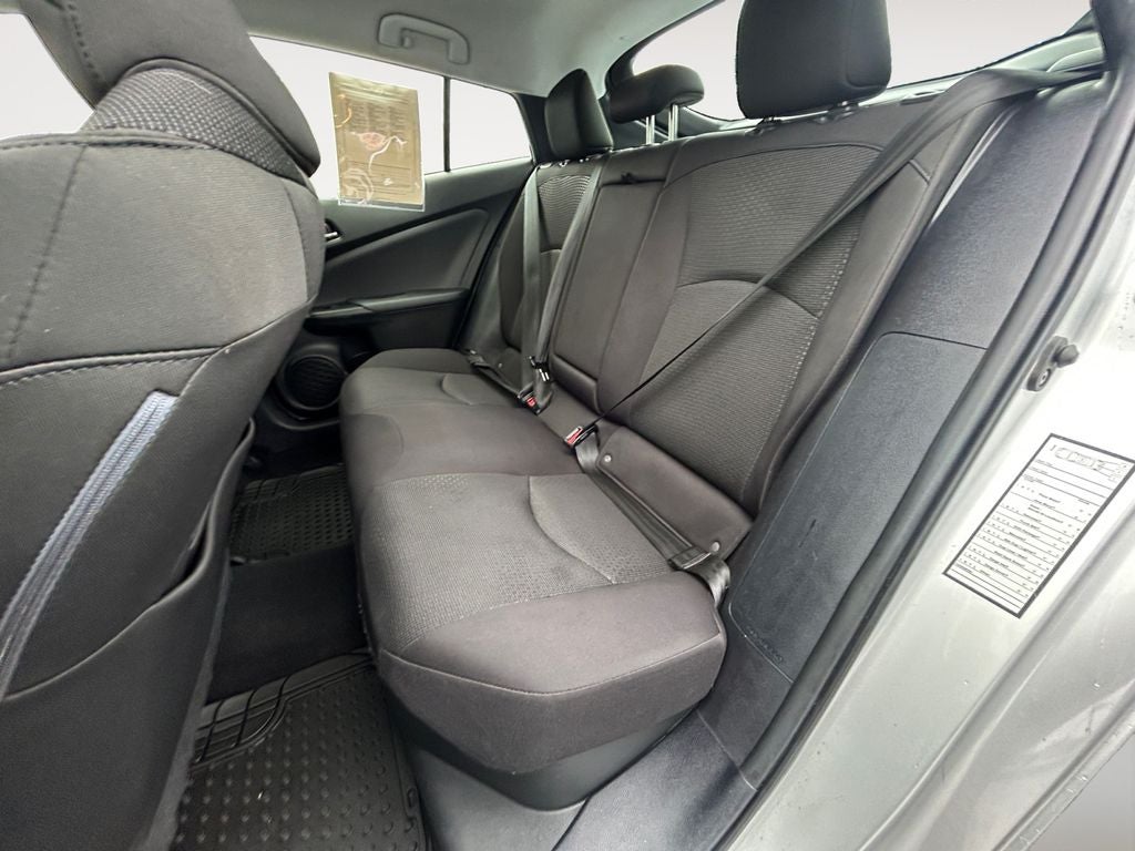 2021 Toyota Prius LE