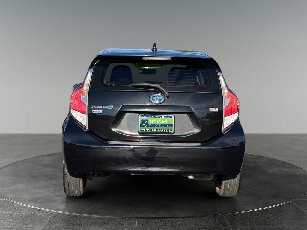 2016 Toyota Prius c Persona Series