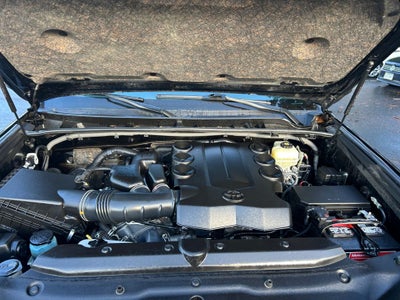 2022 Toyota 4Runner SR5 Premium W/ 3RD ROW