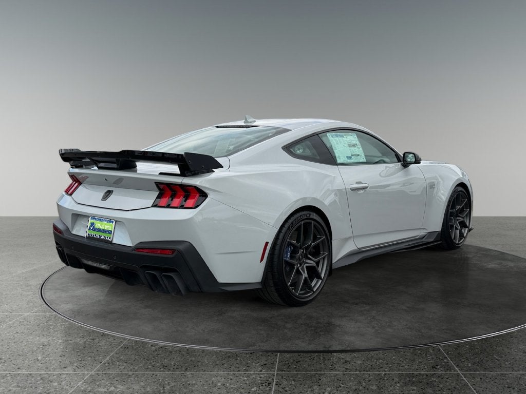2026 Ford Mustang Dark Horse