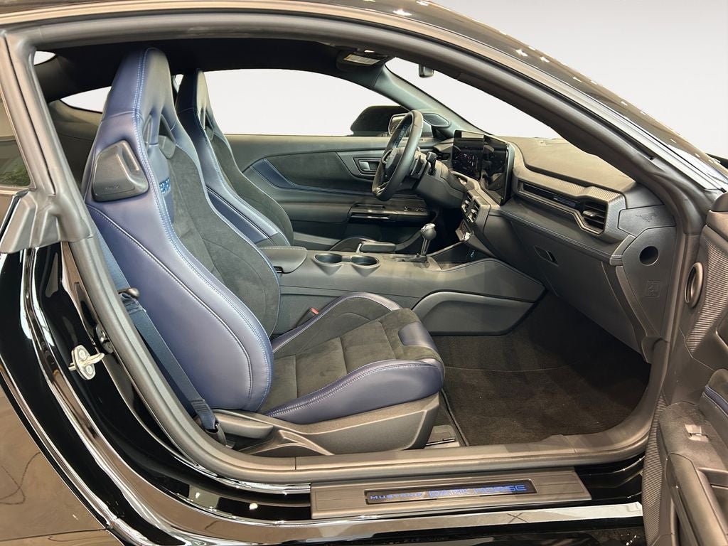 2025 Ford Mustang Dark Horse