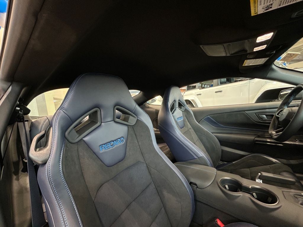 2025 Ford Mustang Dark Horse