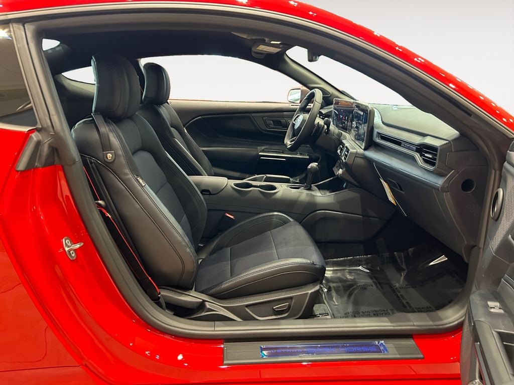 2026 Ford Mustang Dark Horse