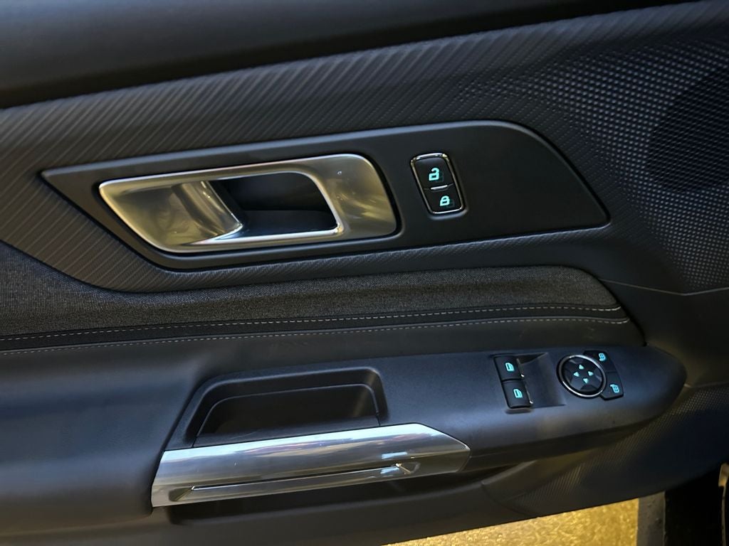 2025 Ford Mustang EcoBoost