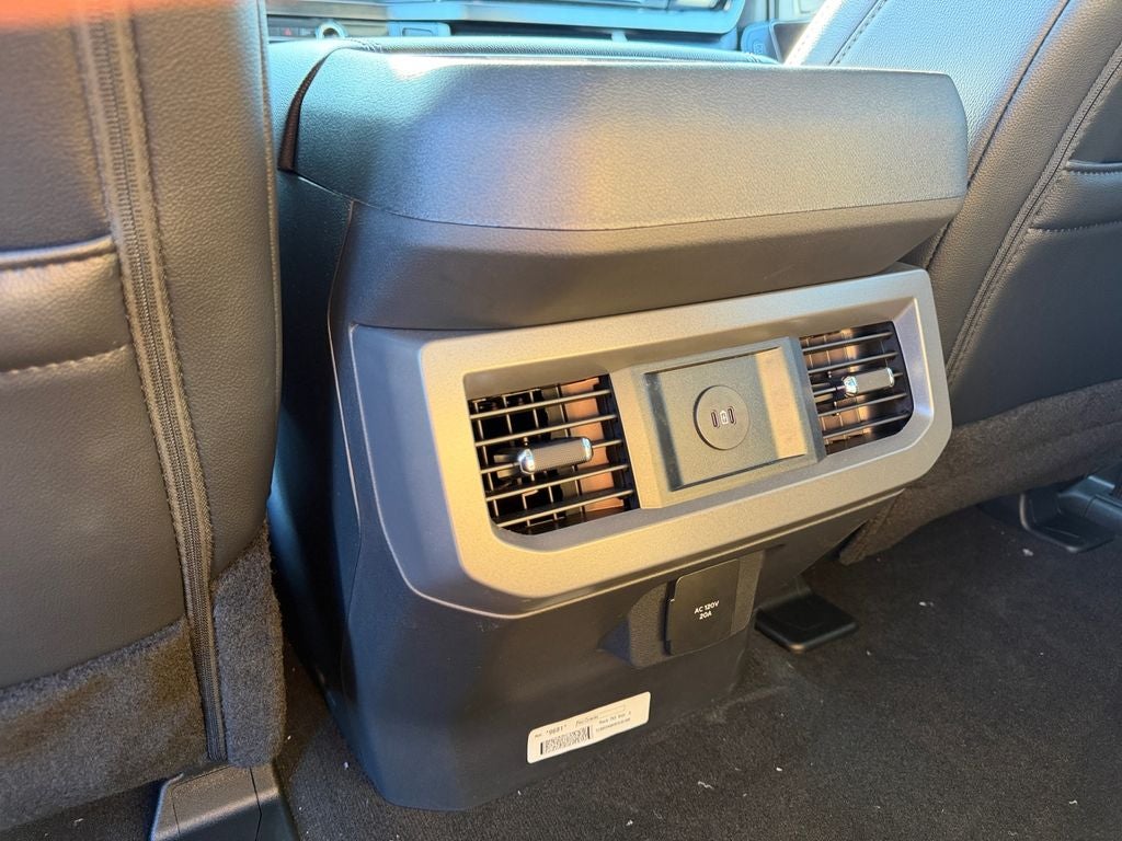 2026 Ford F-550SD Lariat DRW