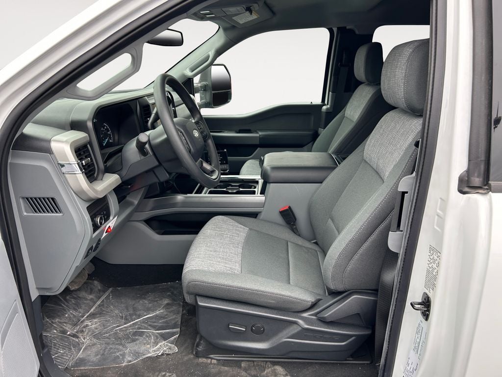 2025 Ford F-550 Mechanics Truck XLT DRW