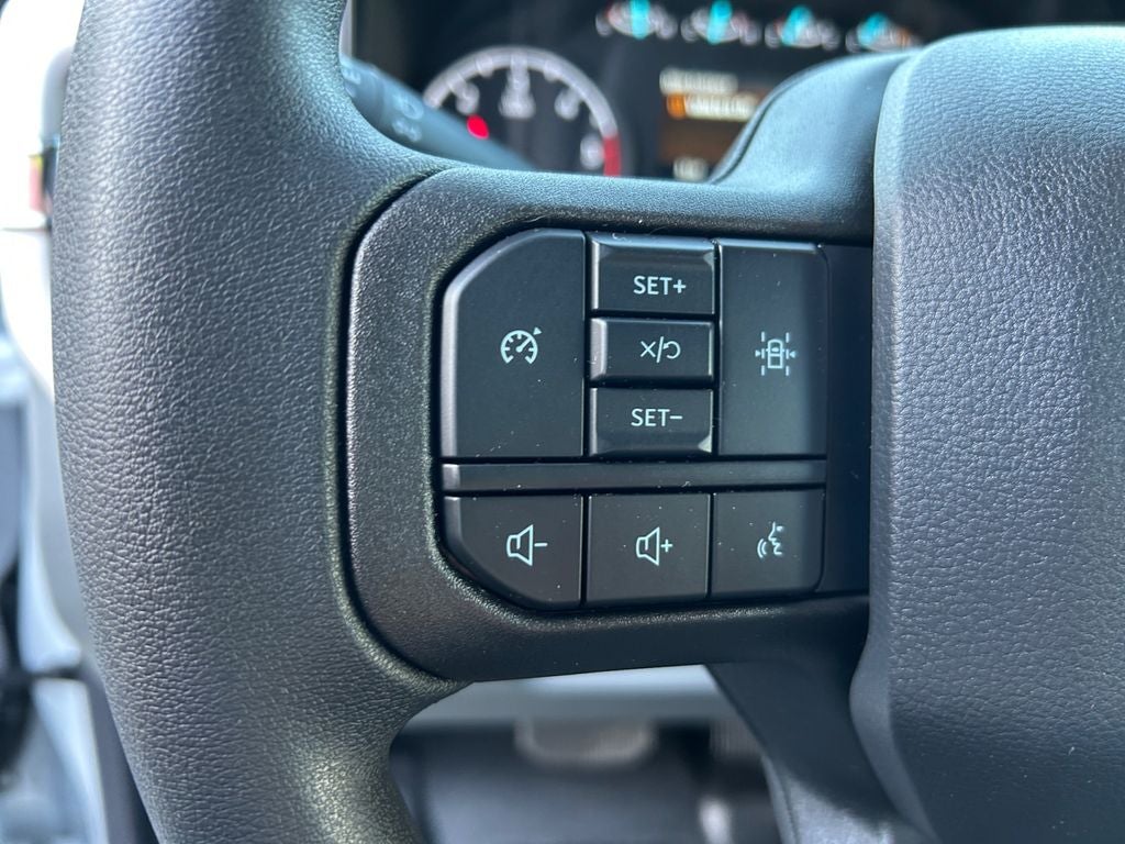 2025 Ford F-350SD Chassis XL