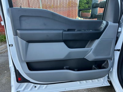 2025 Ford F-350SD Chassis XL