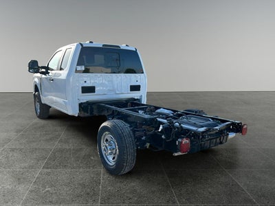 2025 Ford F-350SD Chassis XL