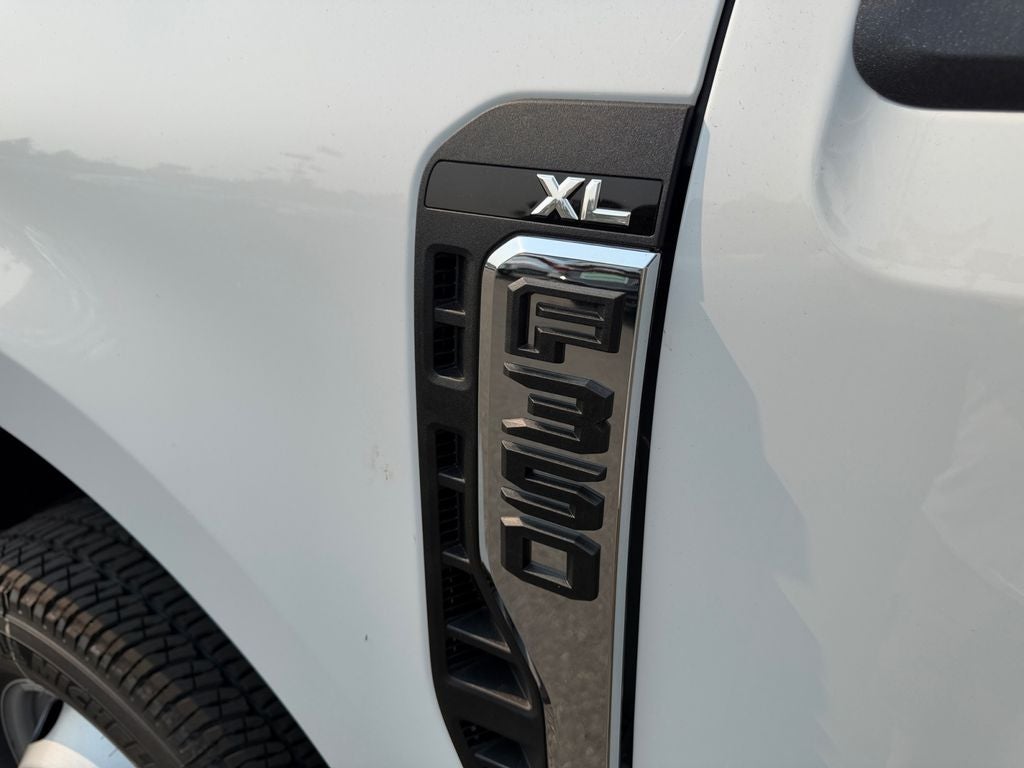 2026 Ford F-350SD XL DRW