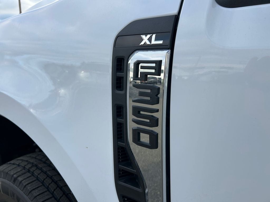 2026 Ford F-350SD XL DRW