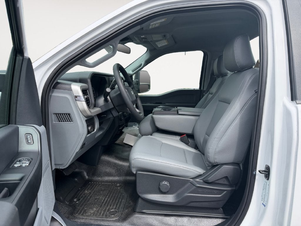 2026 Ford F-600SD XL