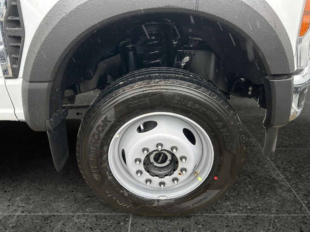 2025 Ford F-600SD XL