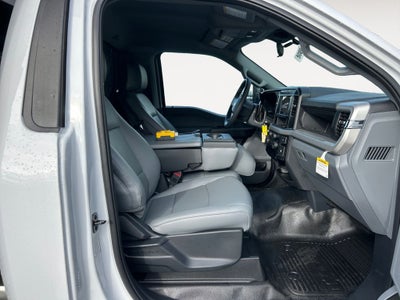 2025 Ford F-600SD XL