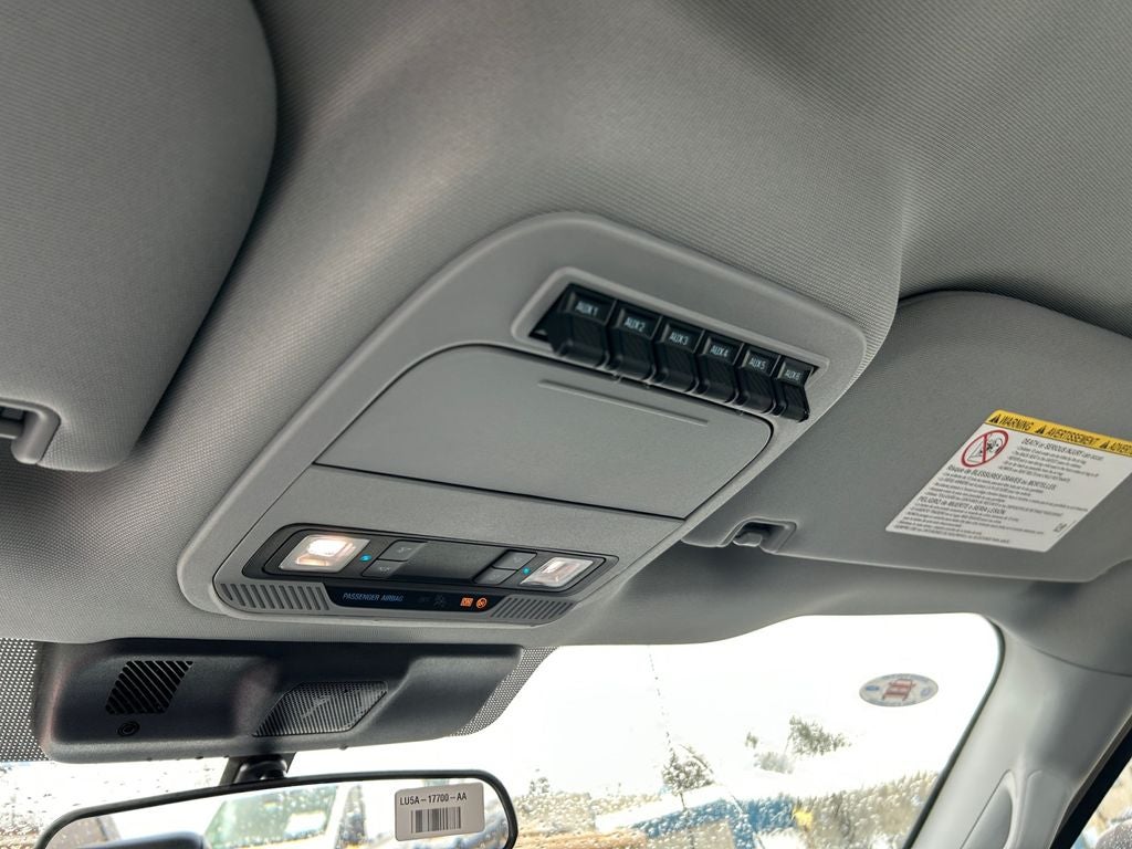 2025 Ford F-350SD Chassis XL DRW