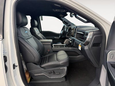 2027 Ford F-550SD Platinum