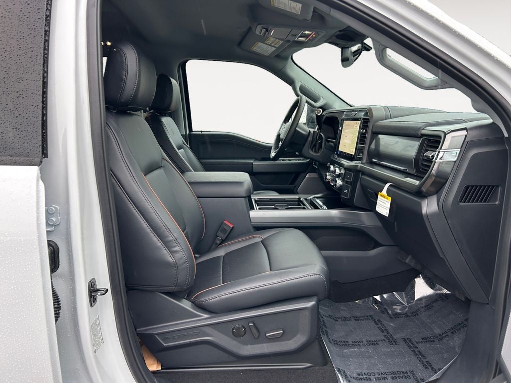 2026 Ford F-550SD Lariat DRW