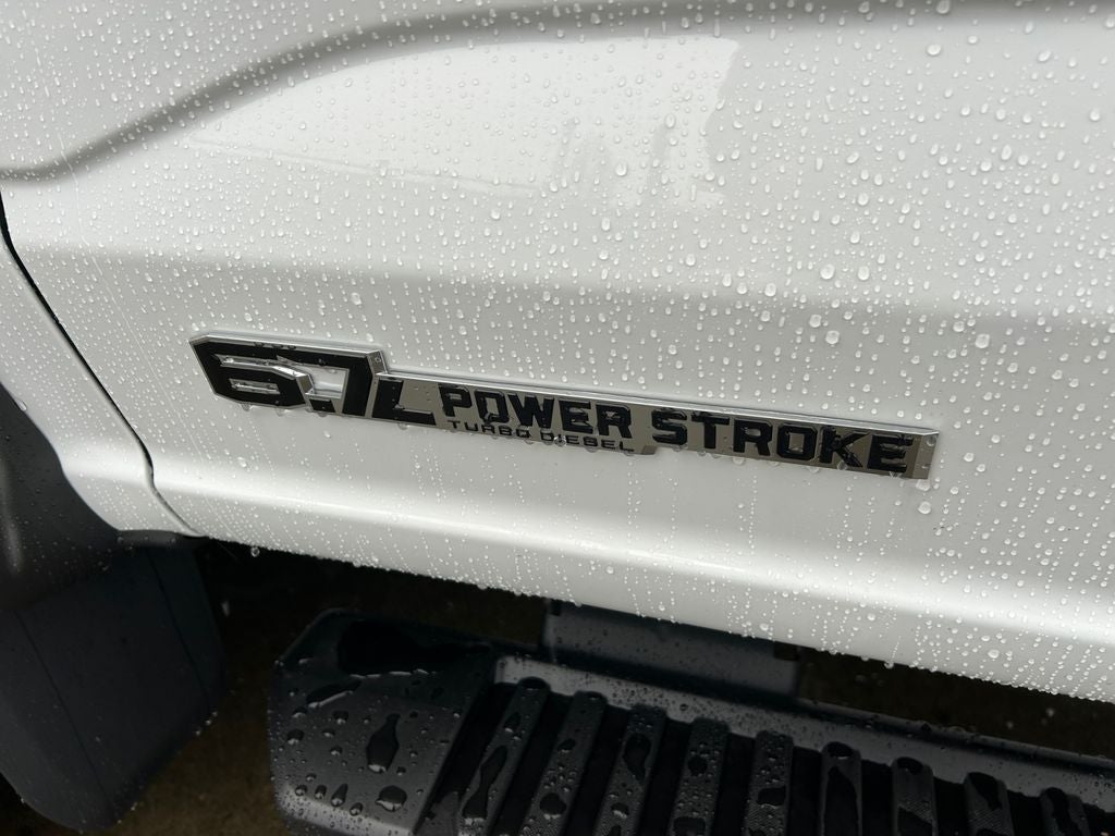 2026 Ford F-550SD Lariat DRW