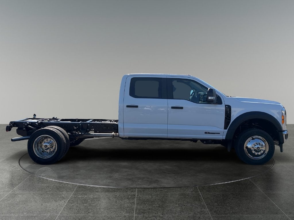 2027 Ford F-550SD F-550® XL
