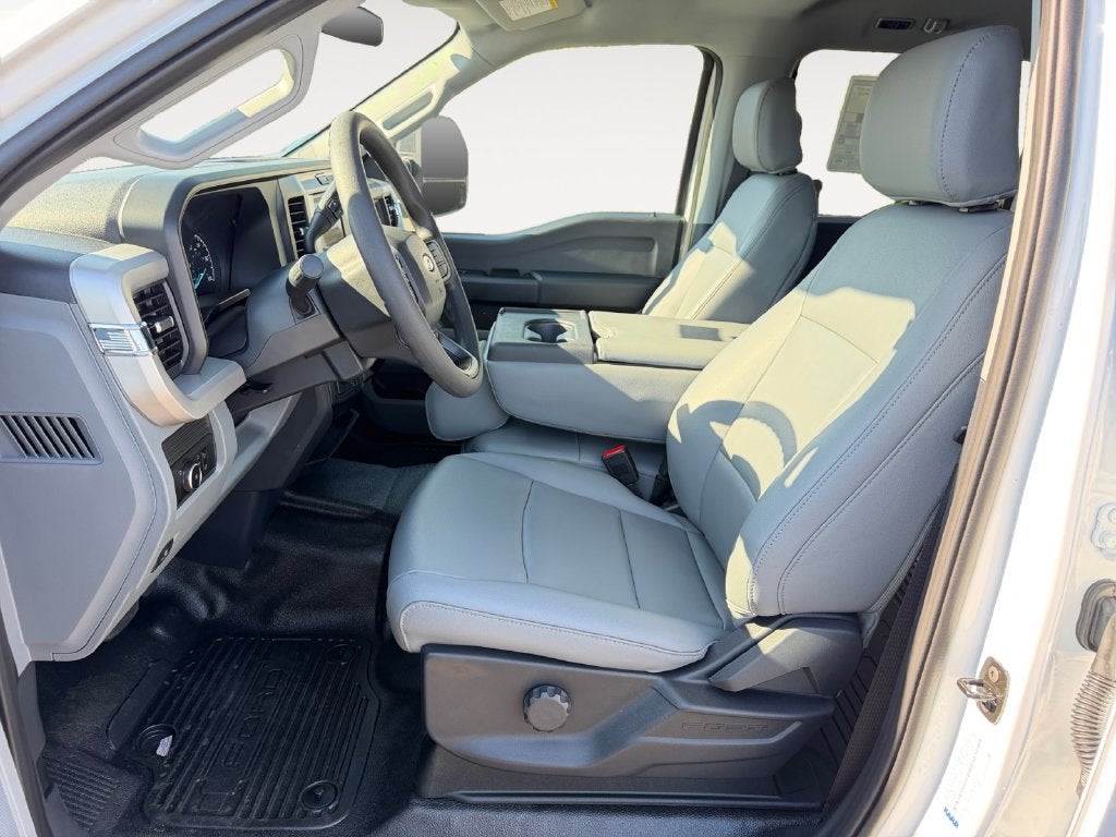 2027 Ford F-550SD XL DRW