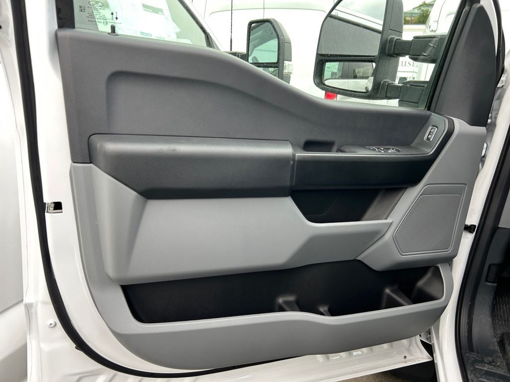 2025 Ford F-550SD XL DRW