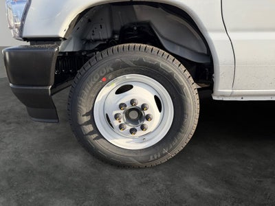 2027 Ford E-450SD Base