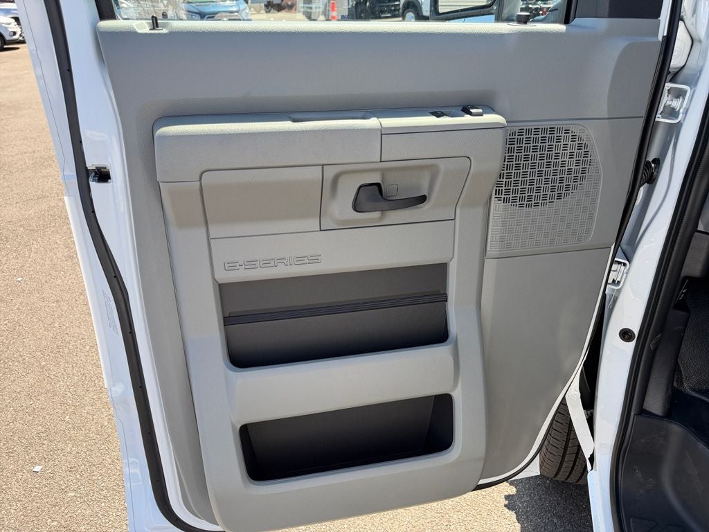 2027 Ford E-450SD Base