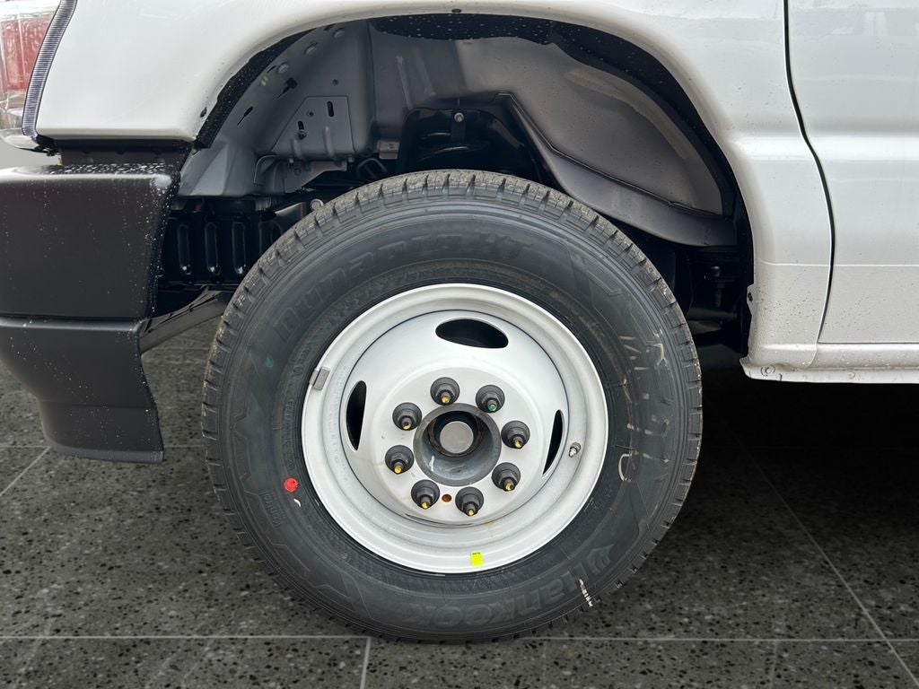 2027 Ford E-450SD Base