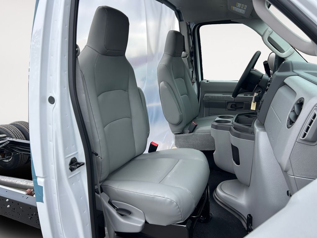 2027 Ford E-450SD Base