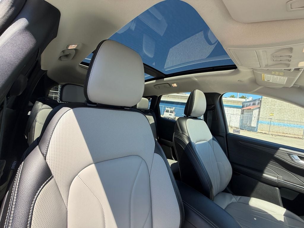 2025 Ford Escape Plug-In Hybrid Base