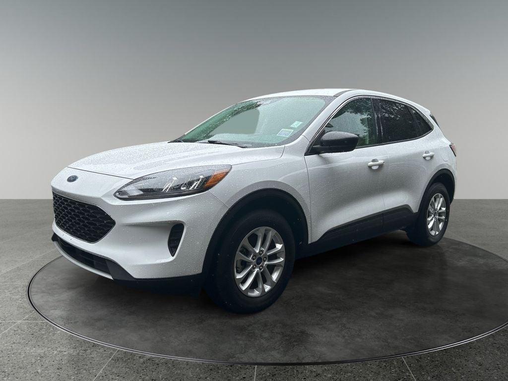 2022 Ford Escape Hybrid SE