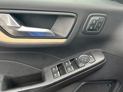 2021 Ford Escape Titanium