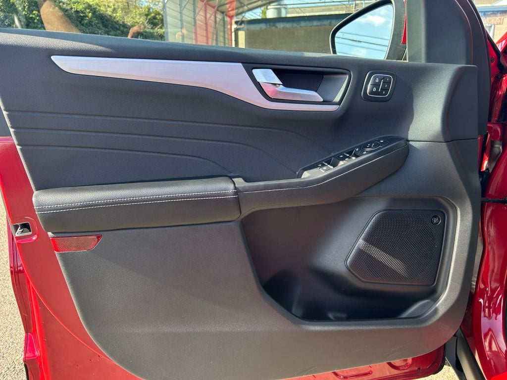 2025 Ford Escape Hybrid Platinum