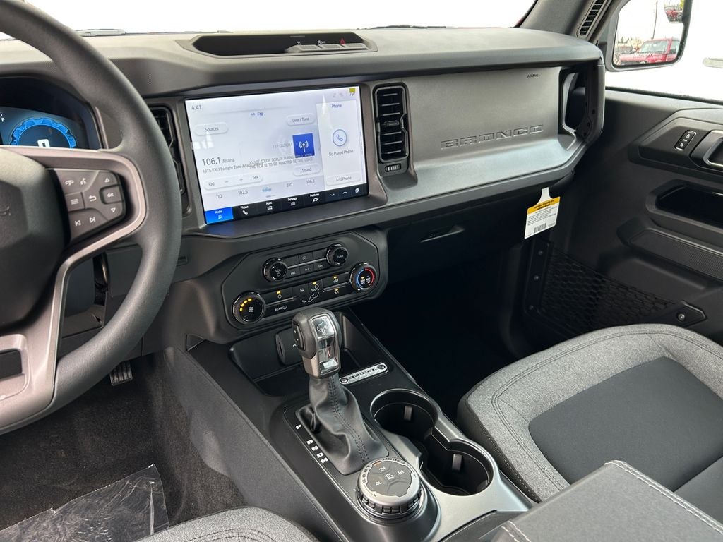 2025 Ford Bronco Base