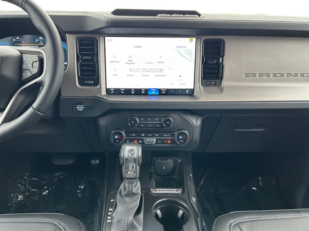 2025 Ford Bronco Outer Banks