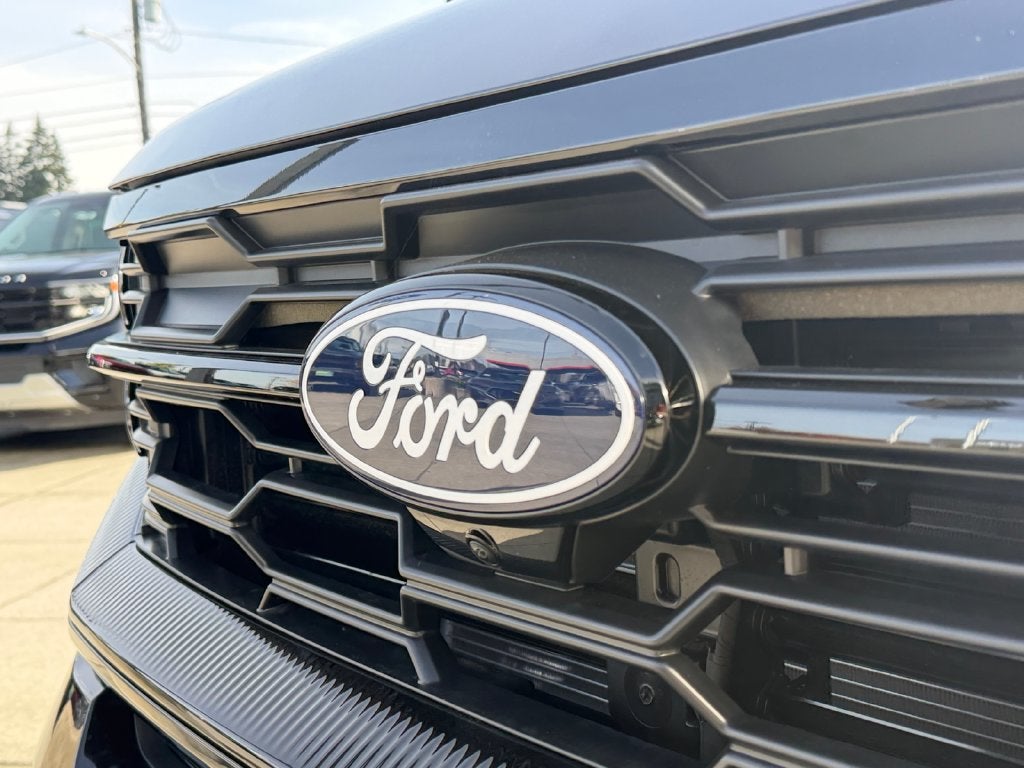 2027 Ford Expedition Active