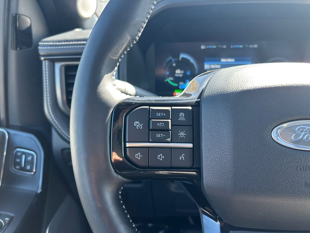 2023 Ford F-150 Lightning Platinum