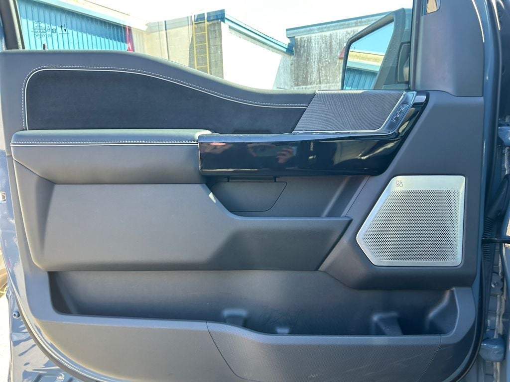 2023 Ford F-150 Lightning Platinum