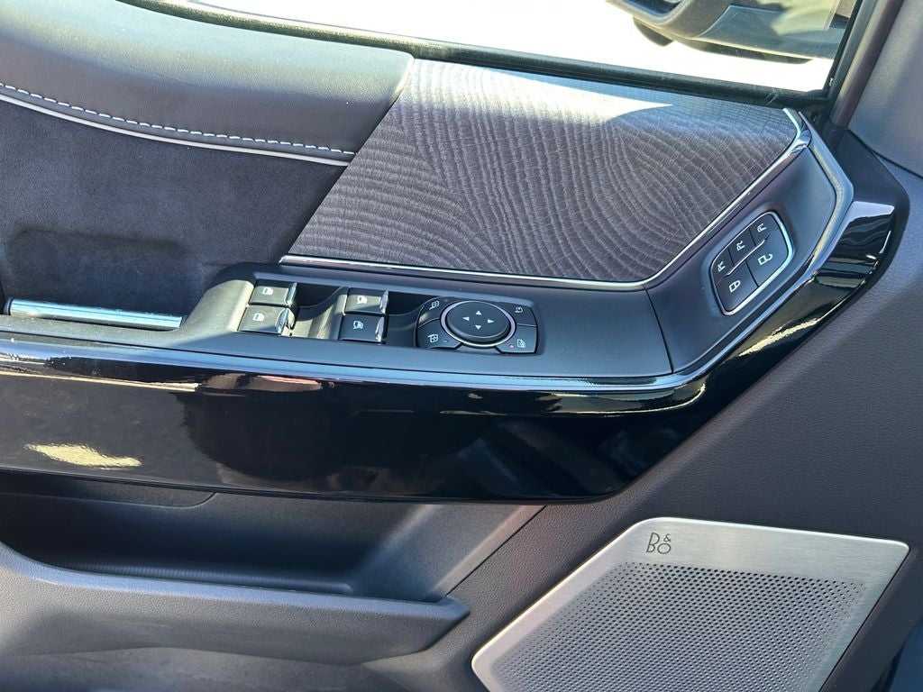 2023 Ford F-150 Lightning Platinum