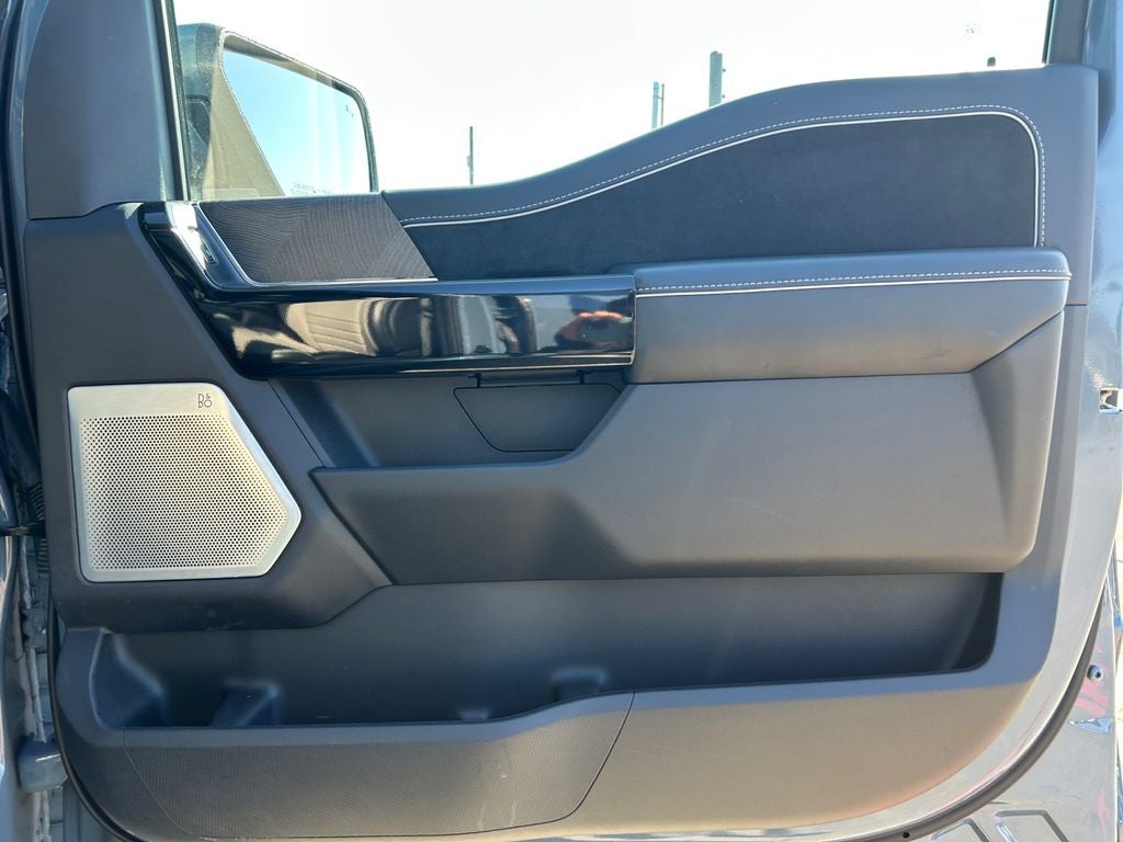 2023 Ford F-150 Lightning Platinum