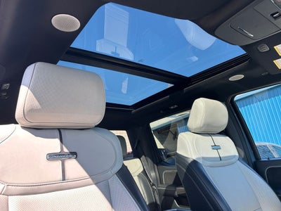 2023 Ford F-150 Lightning Platinum