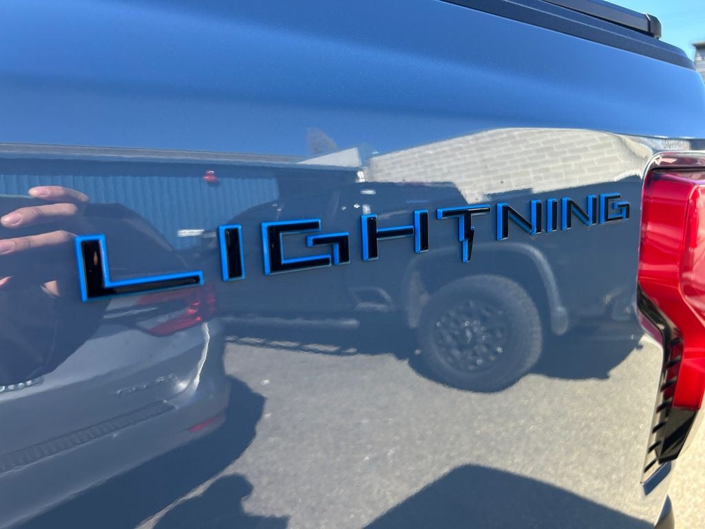 2023 Ford F-150 Lightning Platinum